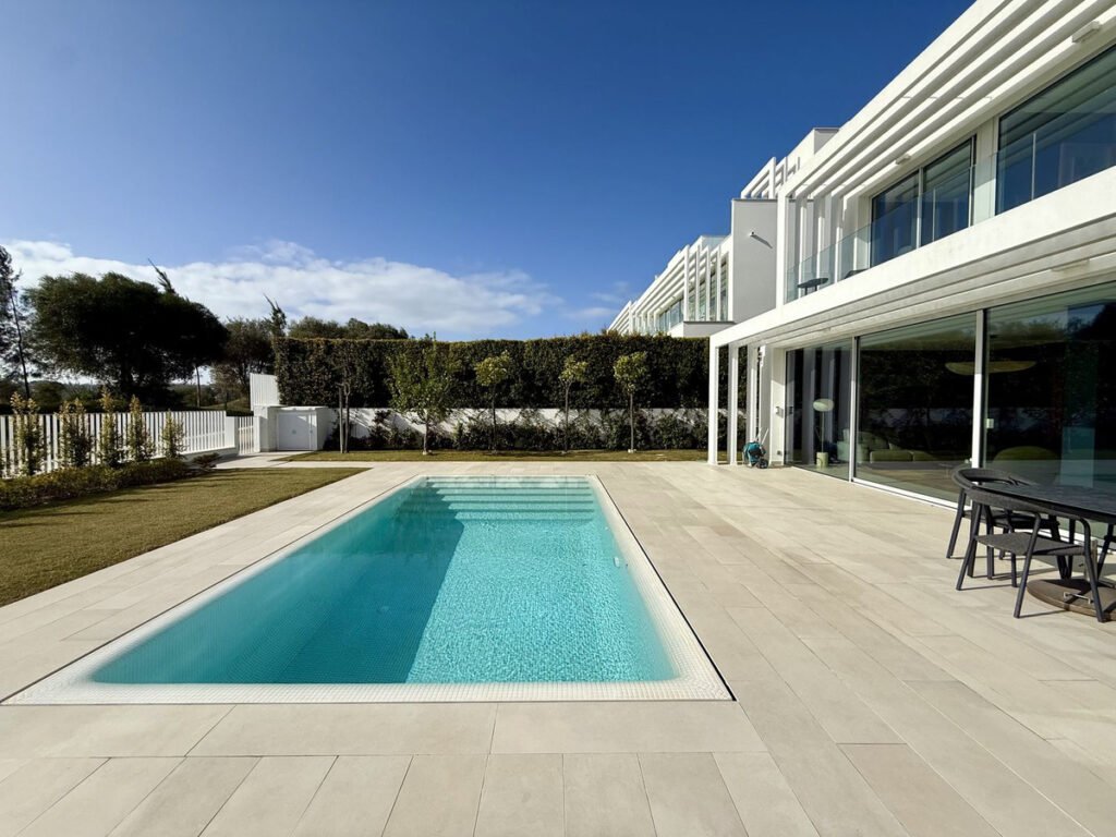 Modern new development villa in Sotogrande with contemporary architecture and private pool